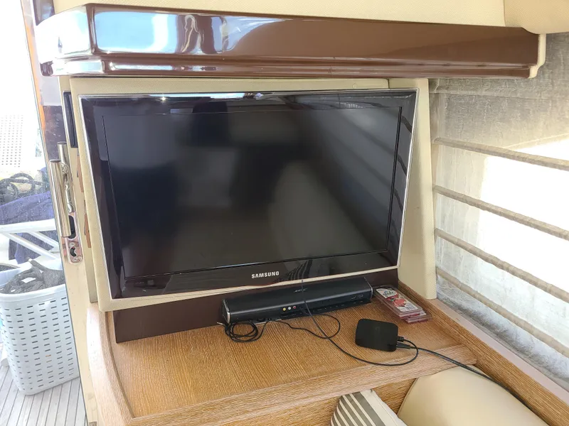 Slide: The Image of Samsung TV and sound system in the interior of a 2011 Azimut 47 yacht. - 36