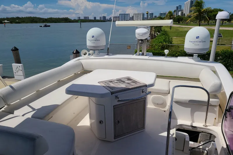 Slide: The Image of Azimut 47 2011 - 55