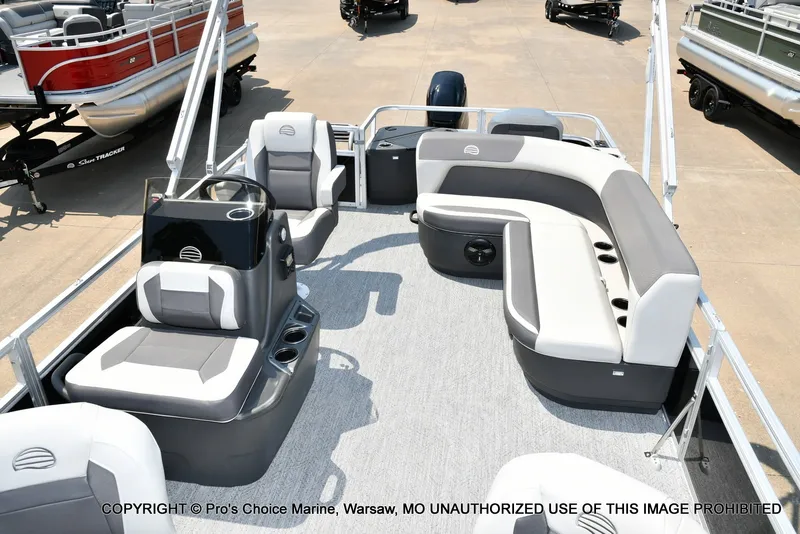 Slide: The Image of Sun Tracker Bass Buggy 18 DLX 2027 - 56