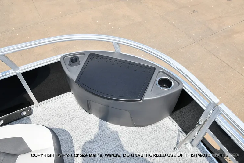 Slide: The Image of Sun Tracker Bass Buggy 18 DLX 2027 - 28