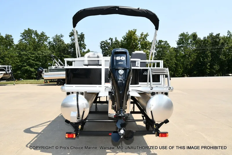 Slide: The Image of Sun Tracker Bass Buggy 18 DLX 2027 - 66