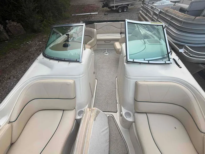 Slide: The Image of Sea Ray Sundeck 1999 - 19