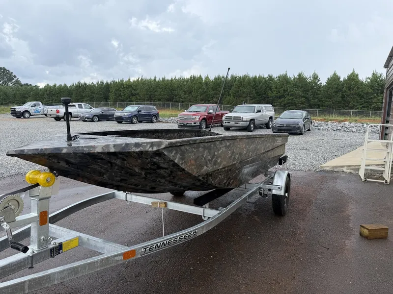 Slide: The Image of Edge Boats Sportsman 550 2027 - 4