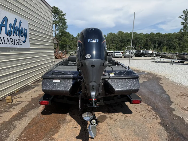 Slide: The Image of Skeeter ZX150 2027 - 7