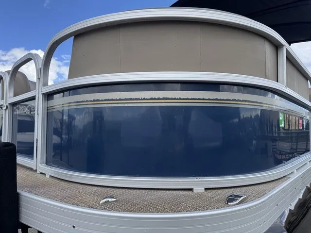 Slide: The Image of Ranger 200C 2021 - 37