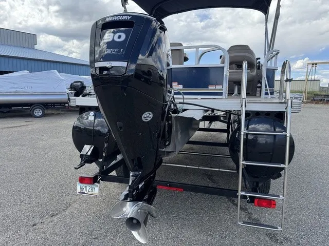 Slide: The Image of Ranger 200C 2021 - 45