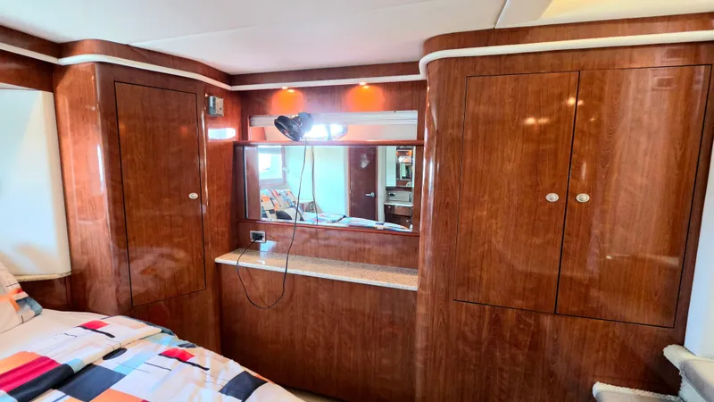 Slide: The Image of Sea Ray 480 Motor Yacht 2004 - 48