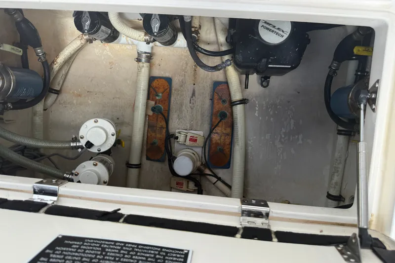 Slide: The Image of Intrepid 327 Center Console 2014 - 16