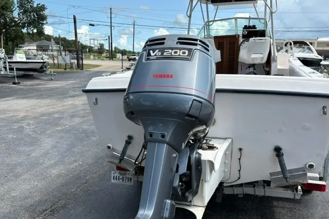 Slide: The Image of 1987 Grady White 22 Sea Farer boat with Yamaha V6 200 outboard motor. - 10