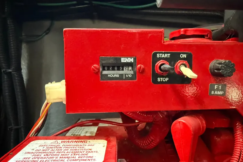 Slide: The Image of Control panel of a 2000 Sea Ray 340 Sundancer boat engine. - 29