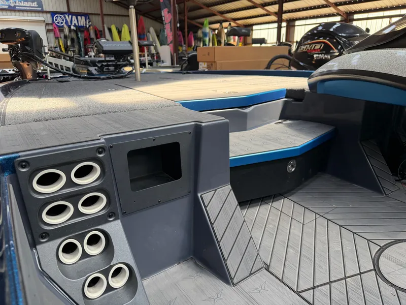Slide: The Image of Vexus VX20 2021 - 14