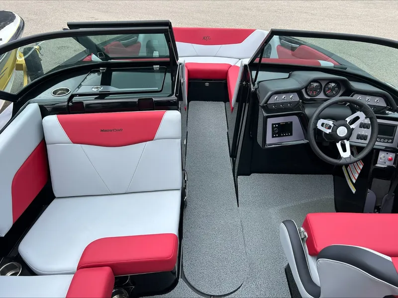 Slide: The Image of MasterCraft NXT22 2022 - 6