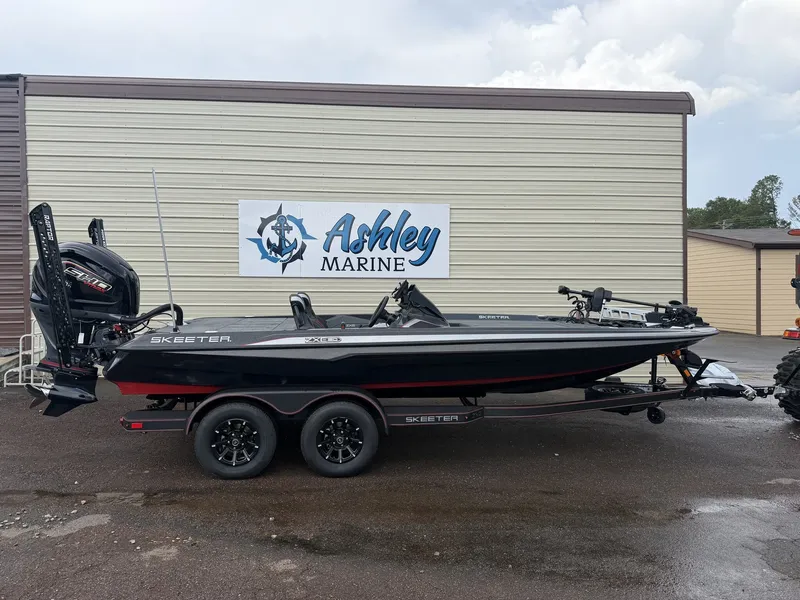The Image of Skeeter ZXE20 2027 - 1