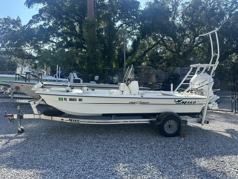 The Image of Mako Pro Skiff 16 with newer TOHATSU 2012 - 1