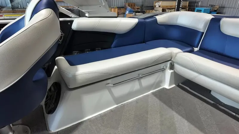 Slide: The Image of MasterCraft X30 2015 - 50