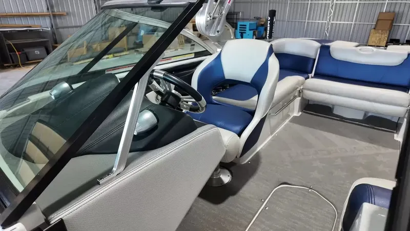 Slide: The Image of MasterCraft X30 2015 - 28