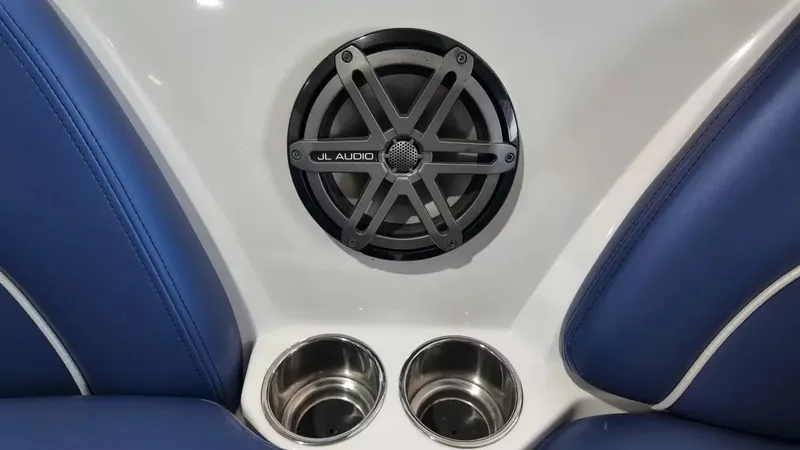 Slide: The Image of MasterCraft X30 2015 - 23