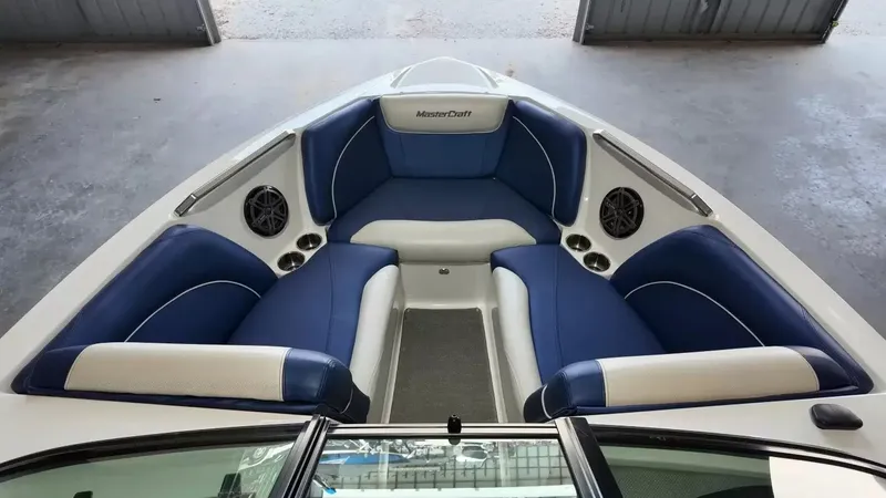 Slide: The Image of MasterCraft X30 2015 - 24