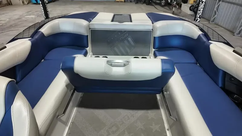 Slide: The Image of MasterCraft X30 2015 - 58