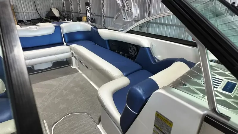 Slide: The Image of MasterCraft X30 2015 - 40