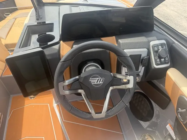 Slide: The Image of Malibu Wakesetter 22 LSV 2027 - 16