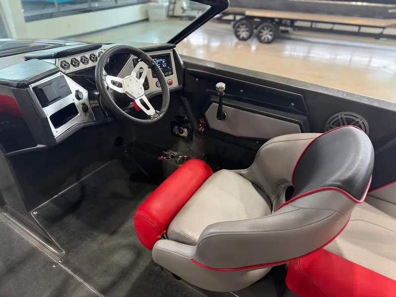 Slide: The Image of MasterCraft NXT22 2016 - 16