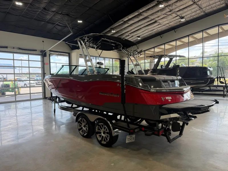 Slide: The Image of MasterCraft NXT22 2016 - 5