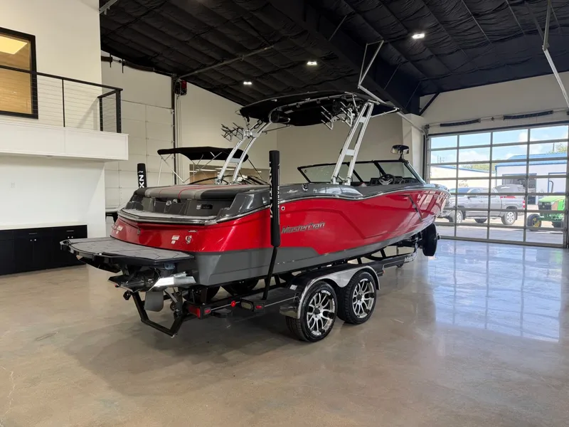 Slide: The Image of MasterCraft NXT22 2016 - 3