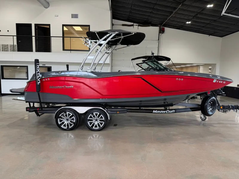 Slide: The Image of MasterCraft NXT22 2016 - 2