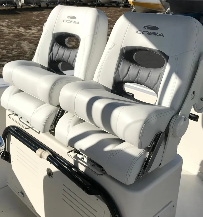 Slide: The Image of Cobia 262 Center Console 2020 - 9