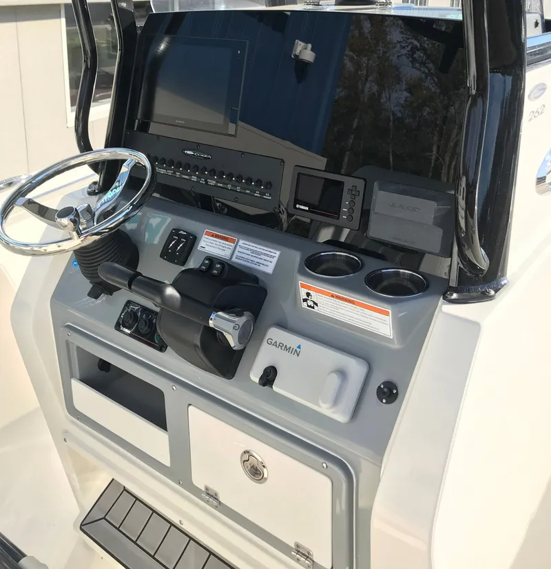 Slide: The Image of Cobia 262 Center Console 2020 - 3