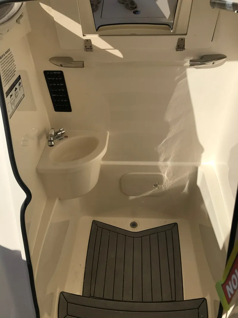 Slide: The Image of Cobia 262 Center Console 2020 - 20