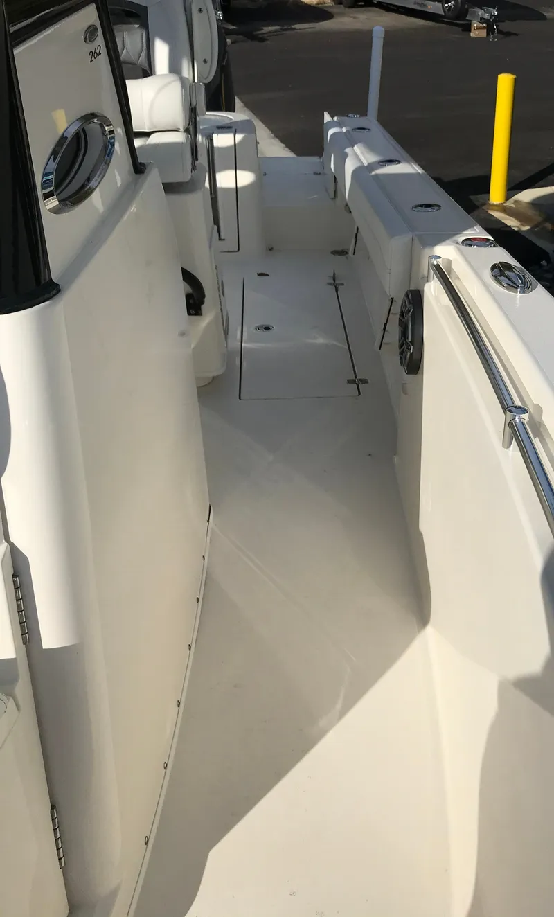 Slide: The Image of Cobia 262 Center Console 2020 - 8