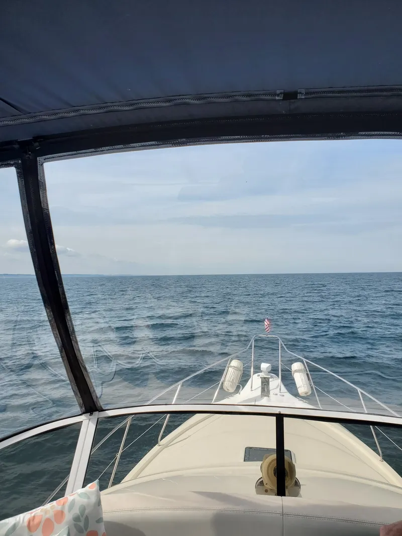 Slide: The Image of Silverton 352 Motor Yacht 2000 - 6