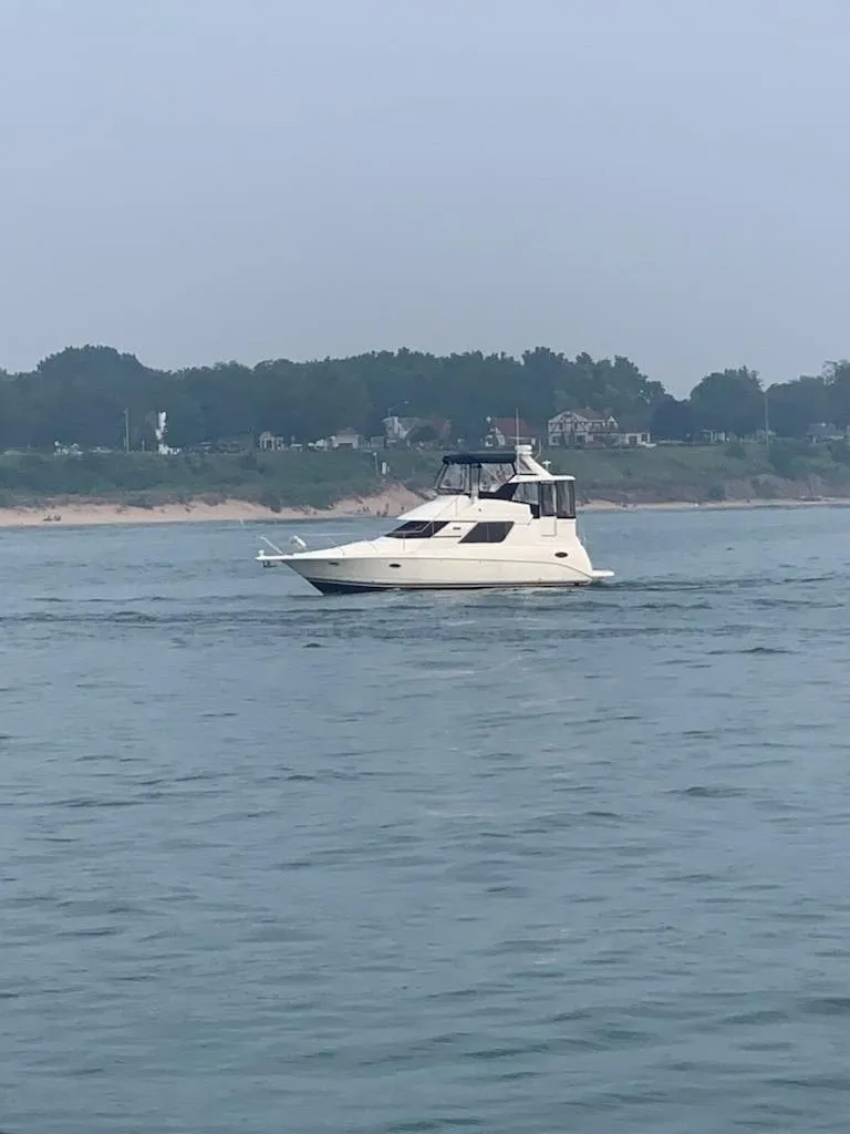Slide: The Image of Silverton 352 Motor Yacht 2000 - 35