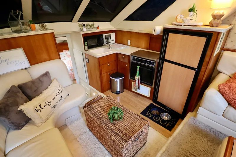 Slide: The Image of Silverton 352 Motor Yacht 2000 - 2