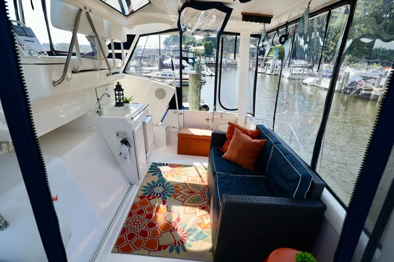 Slide: The Image of Silverton 352 Motor Yacht 2000 - 3