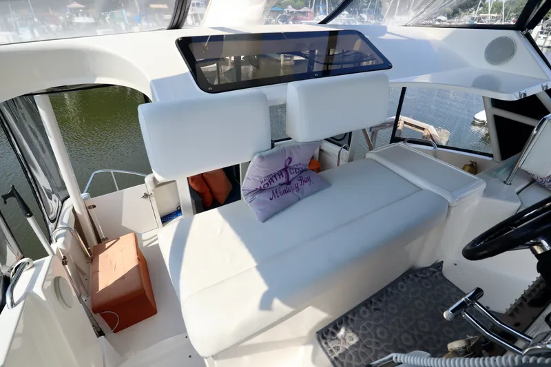 Slide: The Image of Silverton 352 Motor Yacht 2000 - 16