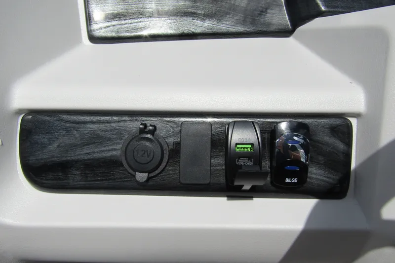 Slide: The Image of Control panel of 2026 Tahoe Pontoon LTZ Versatile Rear Bench Wind Shield 23. - 20