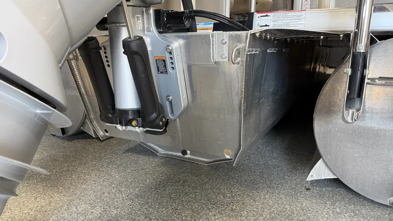 Slide: The Image of Premier 230 S-Series 2022 - 87