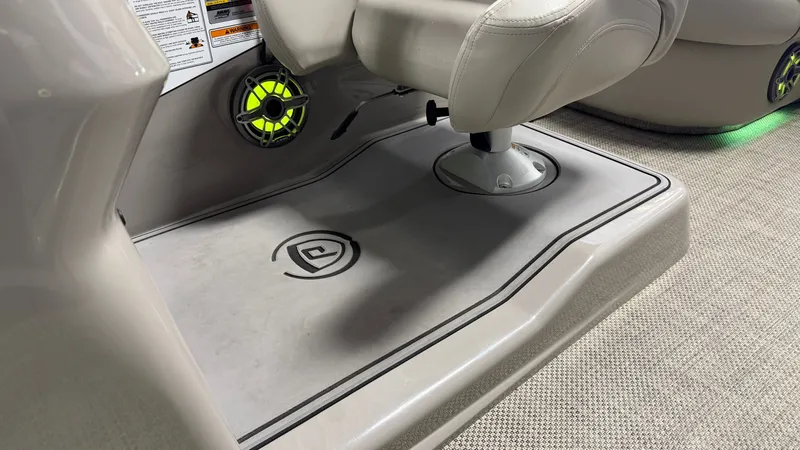 Slide: The Image of Premier 230 S-Series 2022 - 45