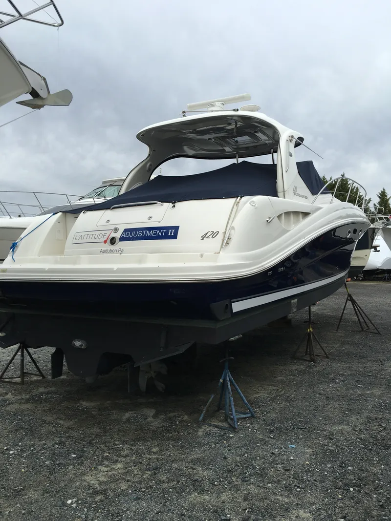 Slide: The Image of Sea Ray 420 Sundancer 2004 - 49