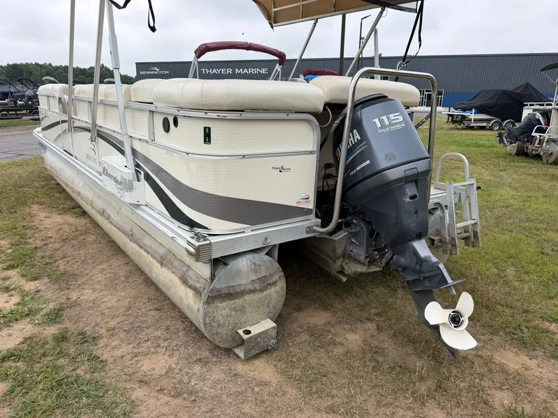 Slide: The Image of Bennington 2275RL Pontoon 2005 - 11