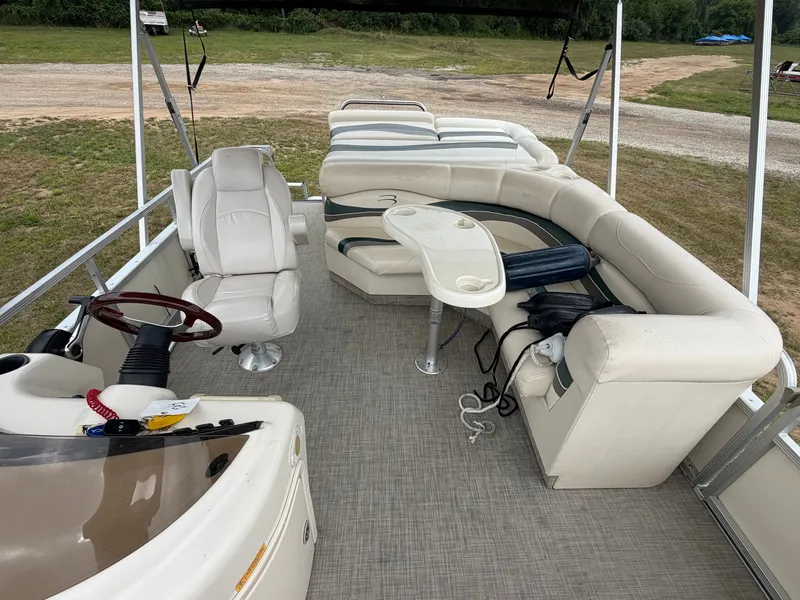 Slide: The Image of Bennington 2275RL Pontoon 2005 - 7