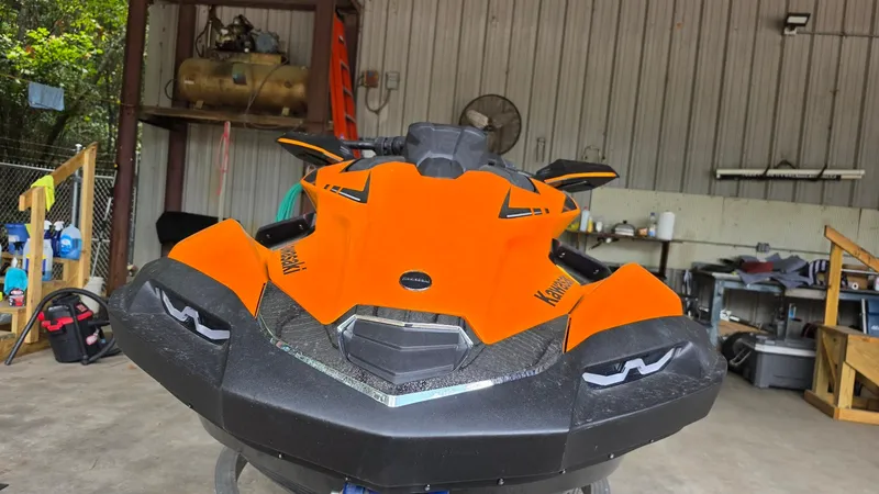 Slide: The Image of Kawasaki Jet Ski Ultra 160LX-S 2023 - 6