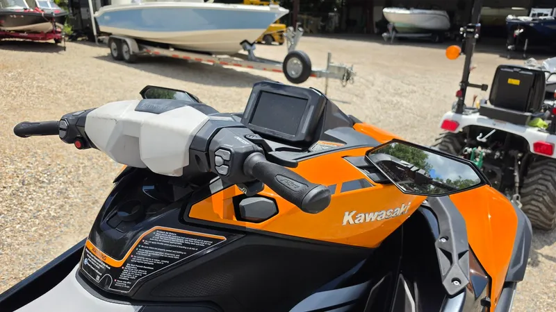 Slide: The Image of Kawasaki Jet Ski Ultra 160LX-S 2023 - 7