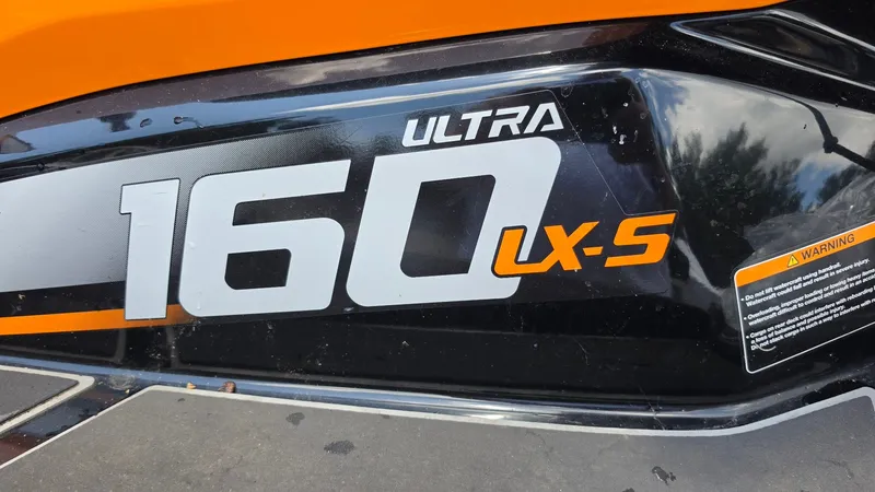 Slide: The Image of Kawasaki Jet Ski Ultra 160LX-S 2023 - 13