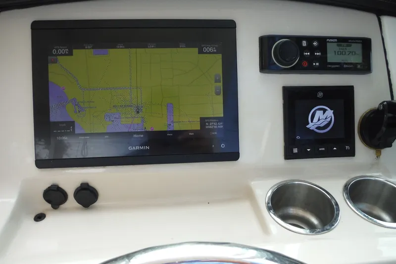Slide: The Image of Dashboard of a 2021 Boston Whaler 240 Vantage with Garmin navigation system. - 20