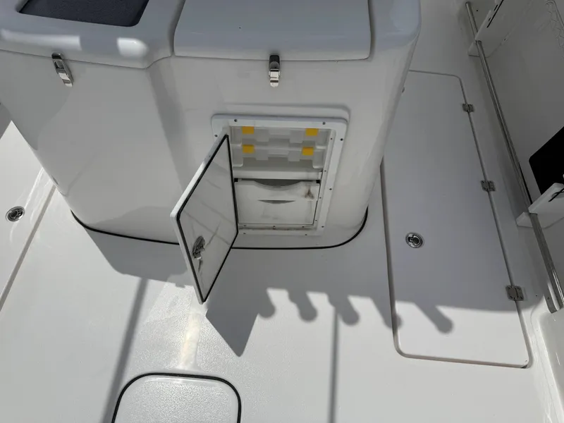 Slide: The Image of Tidewater 320 CC Adventure 2026 - 29