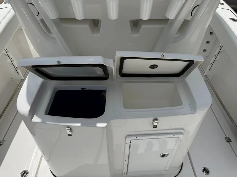 Slide: The Image of Tidewater 320 CC Adventure 2026 - 30